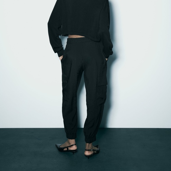 Zara ELASTIC WAIST CARGO PANTS Size:S - Picture 4 of 8